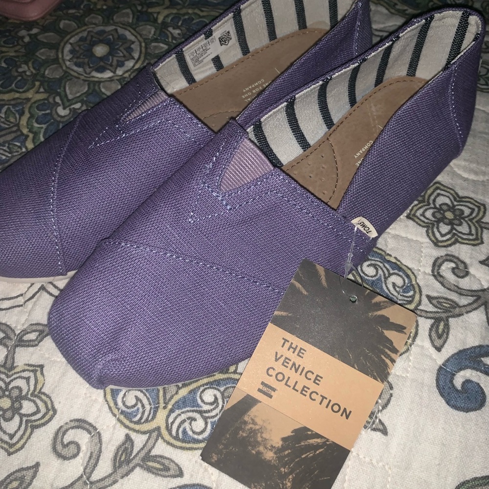 New toms the Vince collection purple!!!